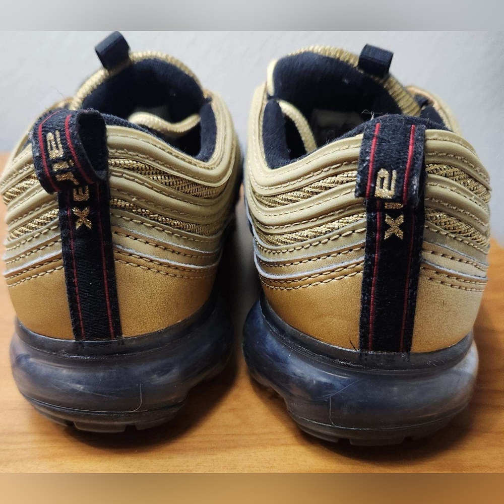 SOLD: Nike Air Vapormax '97 GS Youth Sz 6.5Y Metallic Gold Varsity Red Black - Picture 4 of 8